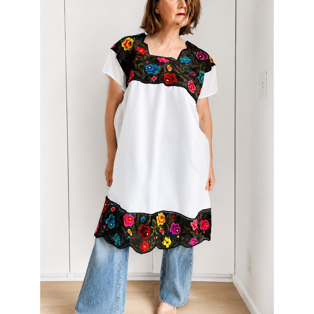 Vintage Huipil Embroidered Dress Size L White Floral Boho Folk Mexican